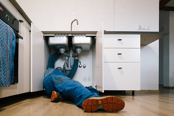 Professional Leak Detection technician working in Woodlake, VA